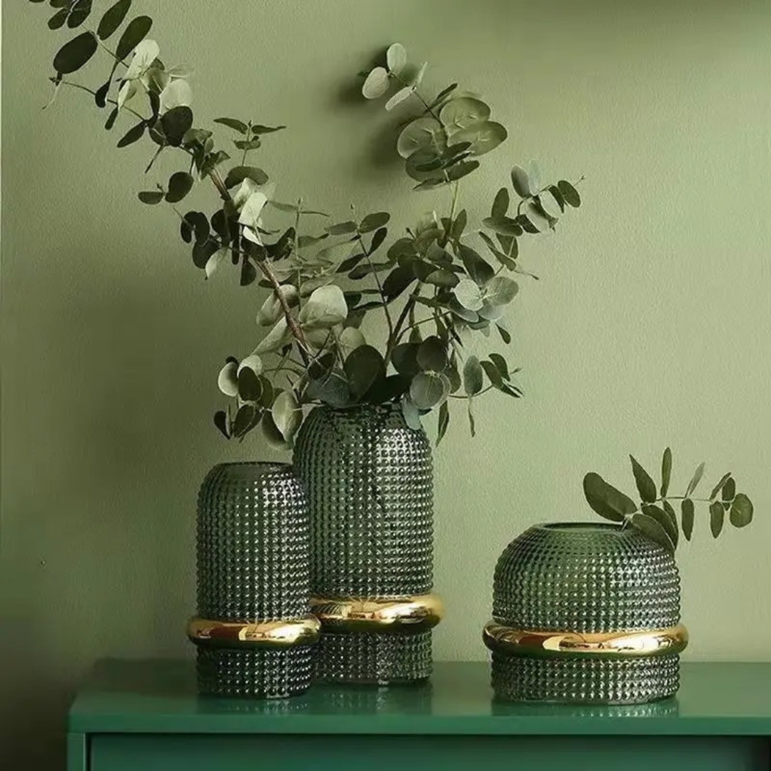 Vaso de Vidro Verde Escuro com Borda Dourada